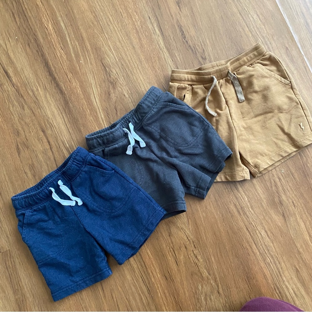 Toddler boy Shorts size 3t